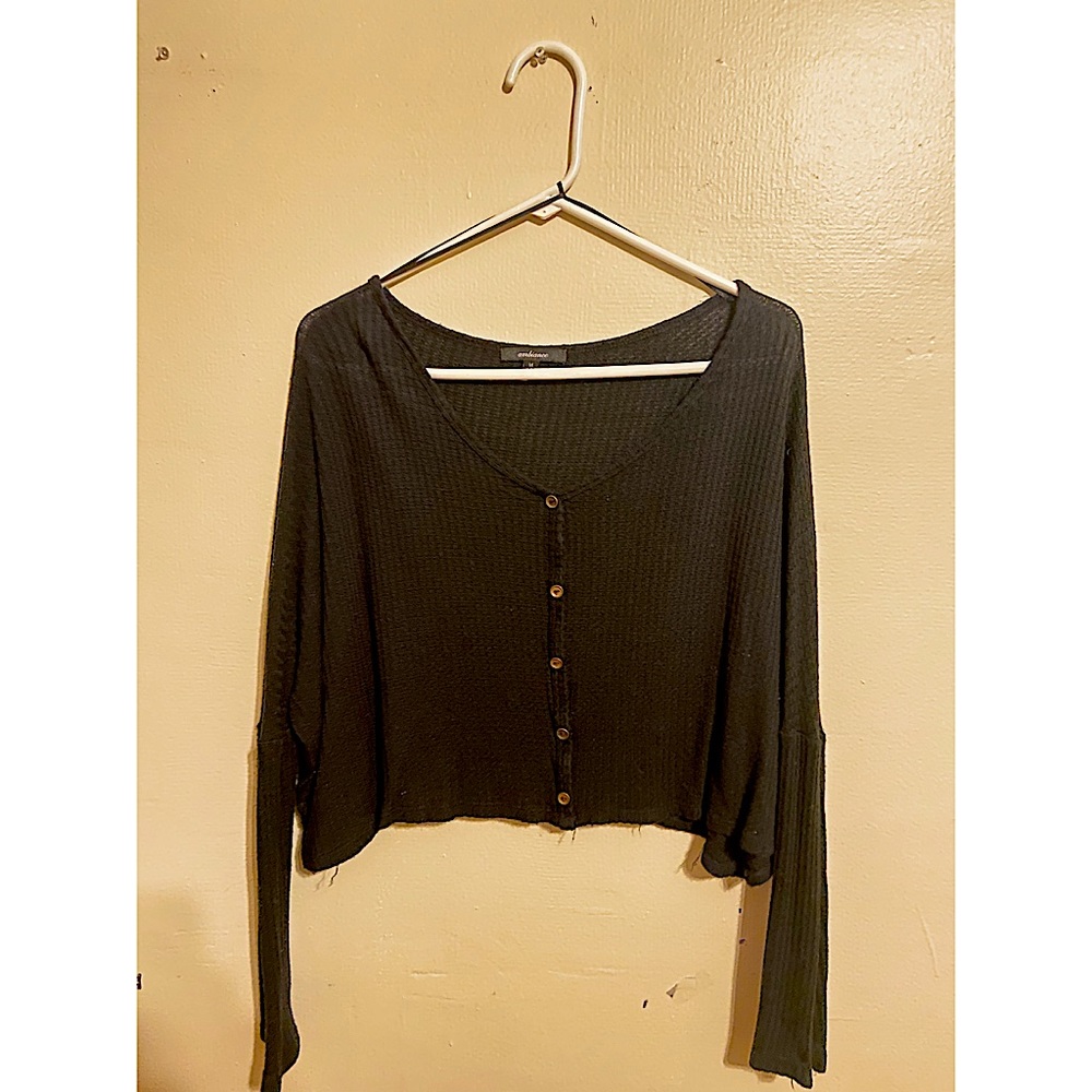 Black button down crop top